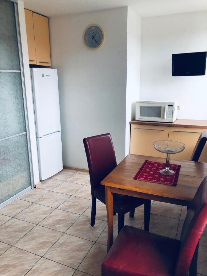 Apartamentai Klaipedos Senamiestyje クライペダ エクステリア 写真